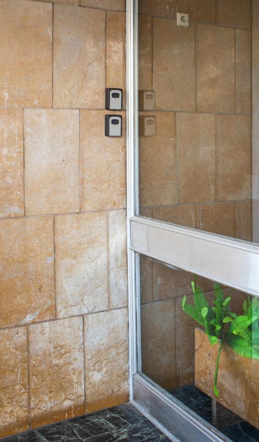 Appartement Αθήνα/ Κέντρο Δίπλα Στα Νοσοκομεία & Τα Αξιοθέατα Extérieur photo